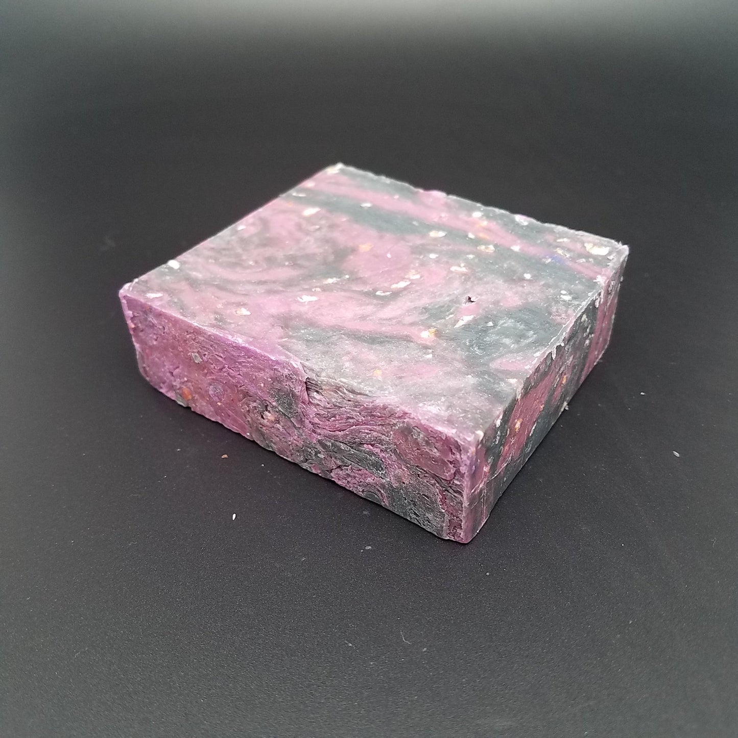"Queen of the Night" (floral, amber, musk) - Handmade Soap