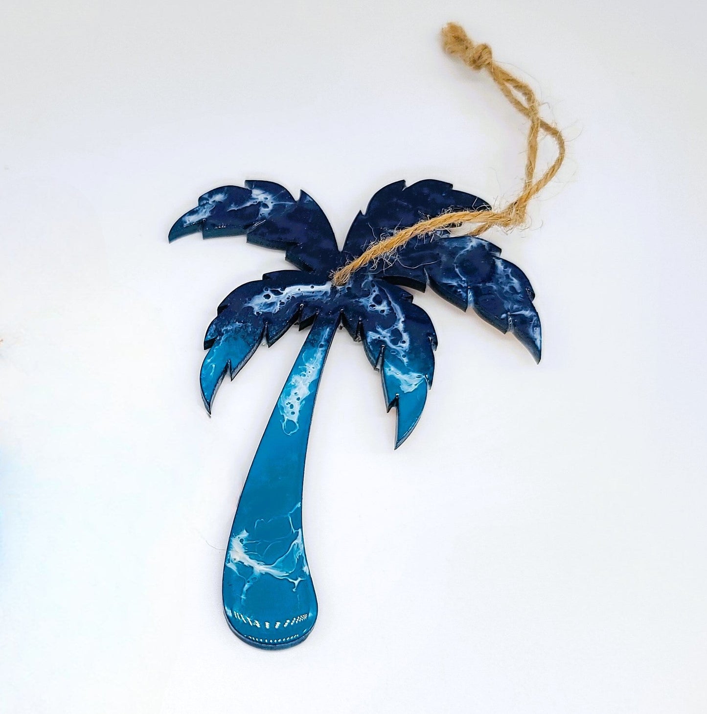 14 Resin & Wood Sealife Ornaments