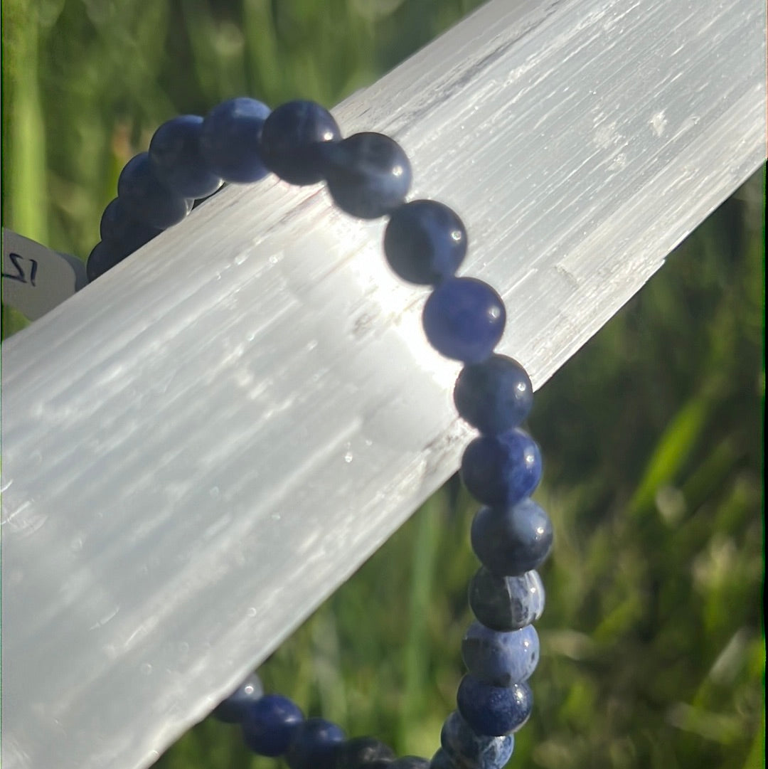 Sodalite gemstone bracelet - intuition