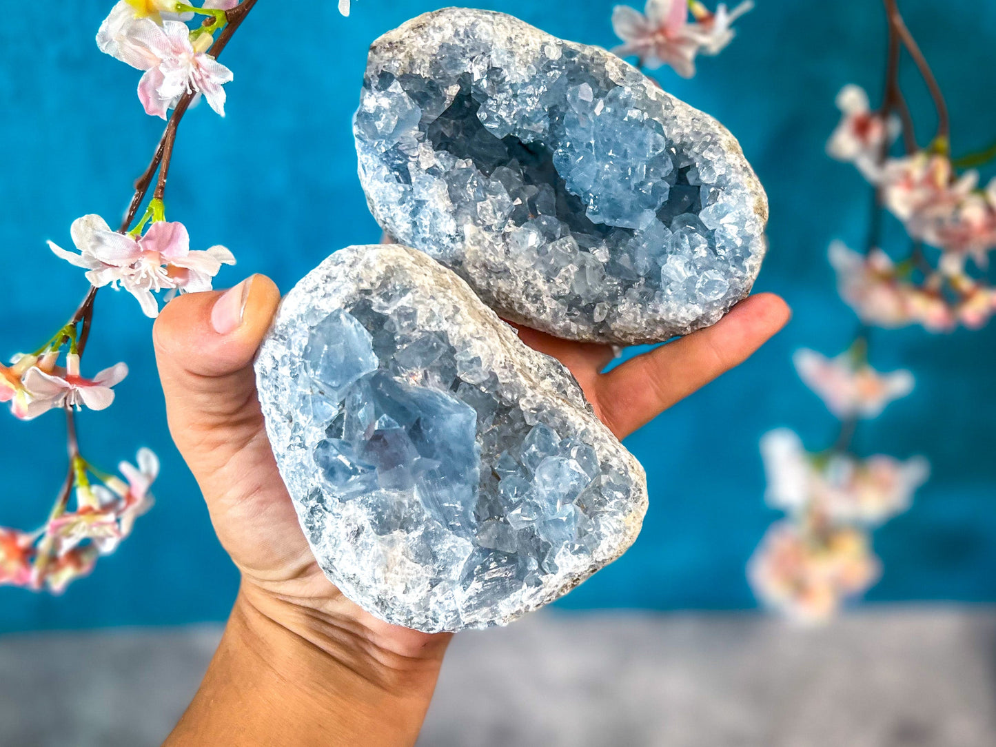 CELESTITE Clusters 450-800 Grams