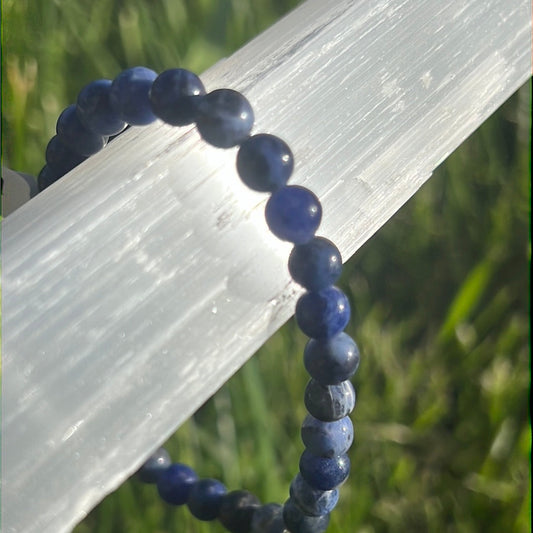 Sodalite gemstone bracelet - intuition