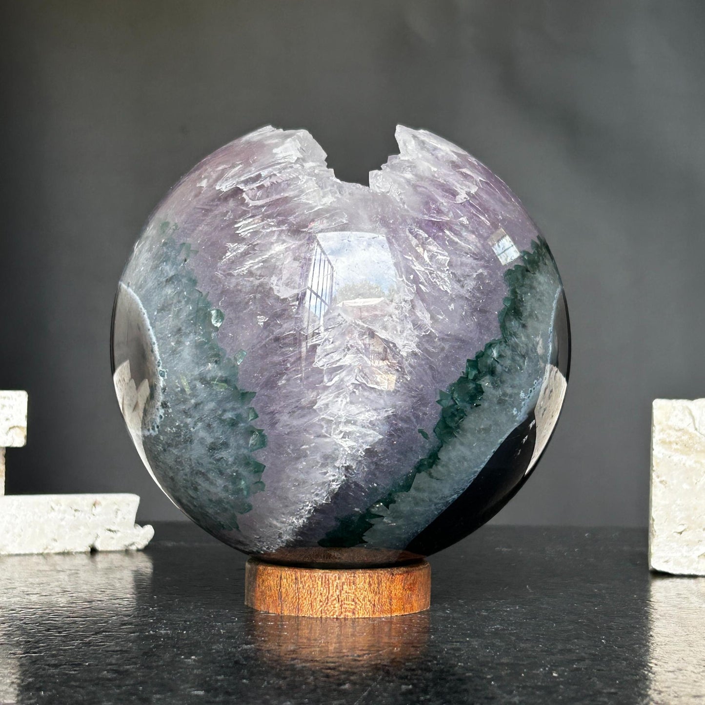 Amethyst giant geode, large amethyst