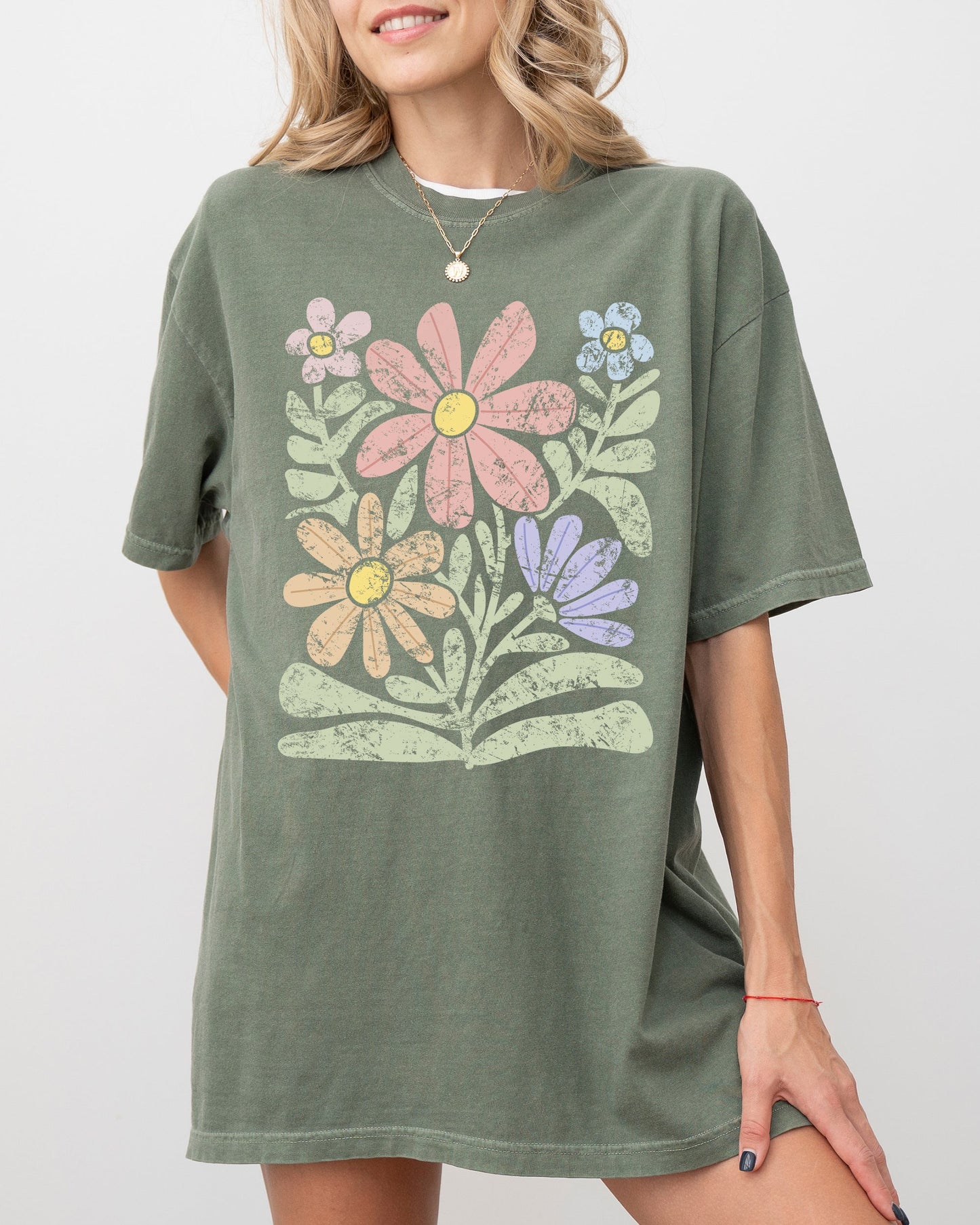 Groovy, Gorgeous Flowers, Boho Floral Design - Comfort Colors T-Shirt