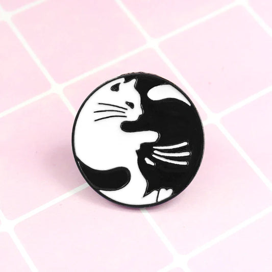 Black White Cat Enamel Brooch Cartoon Kitten Pin Retro Kids Jewelry Gift