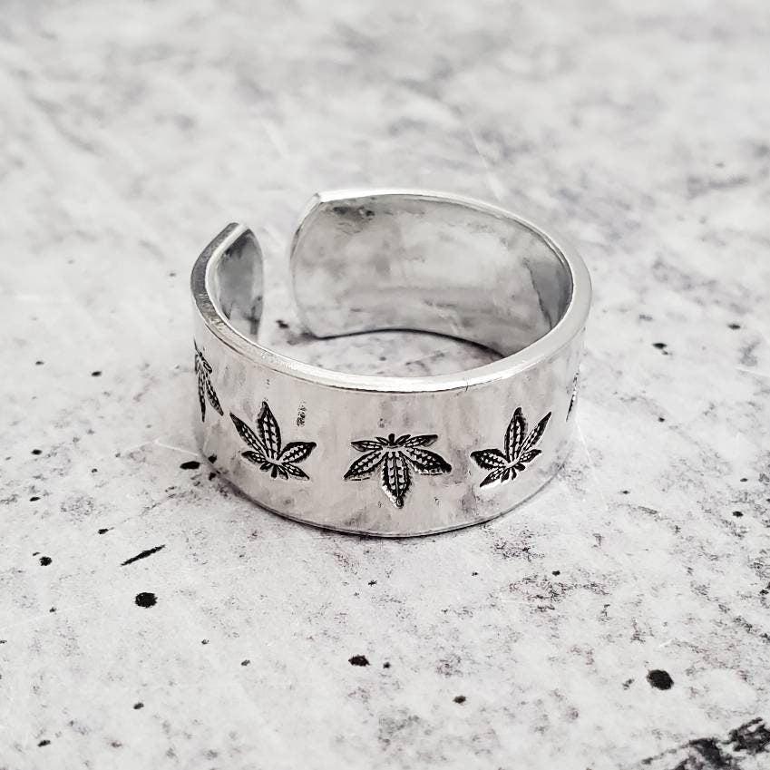 Hemp Leaf Silver Ring – Hand Stamped 420 Friendly Jewelry