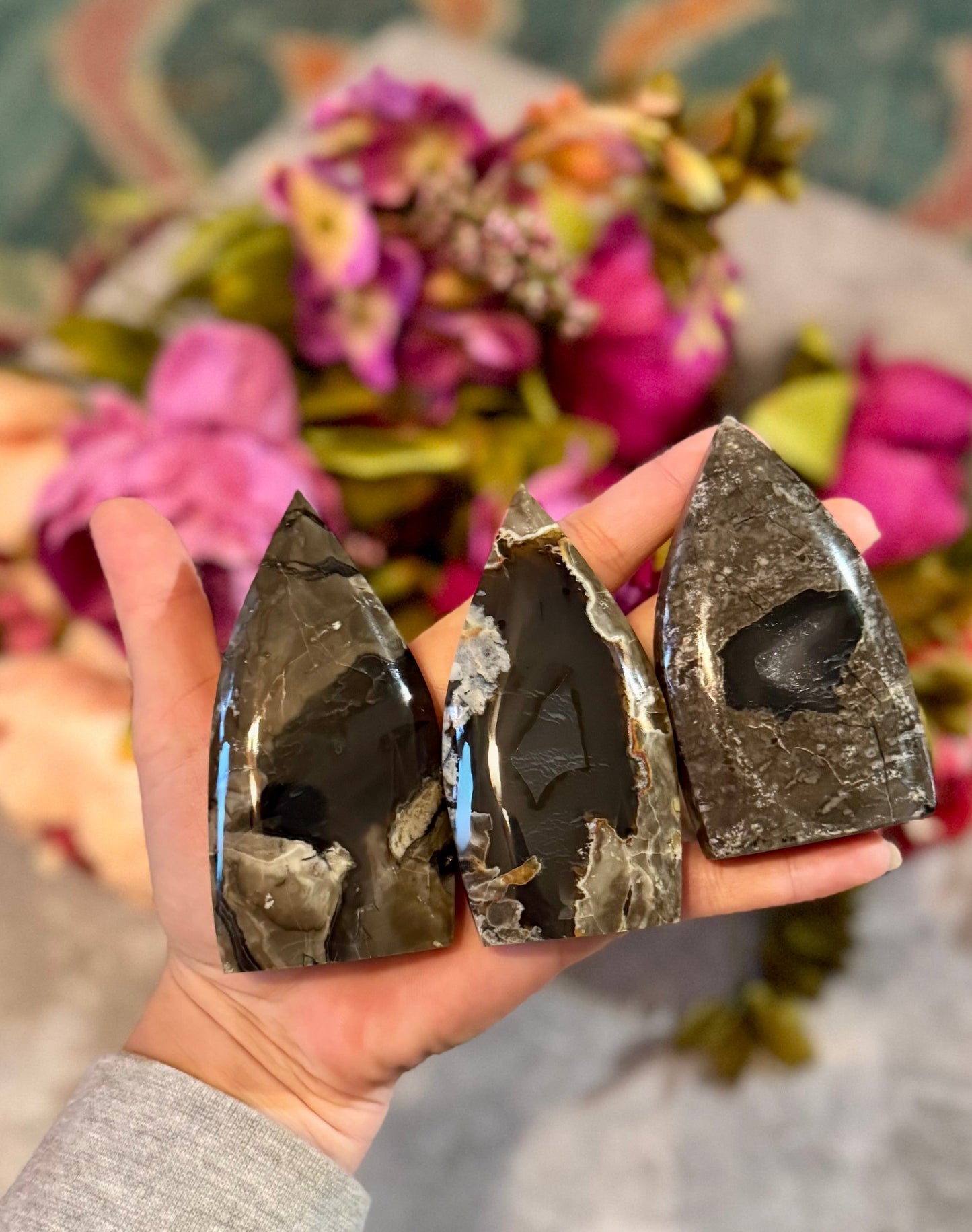 Volcano Agate Teardrop Freeform, UV Fluorescent
