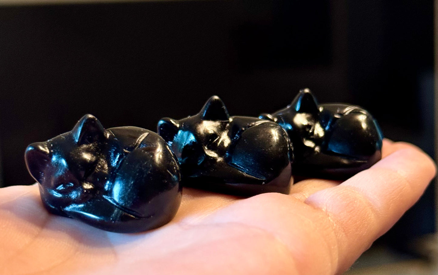 XS Black Obsidian Cat Carving