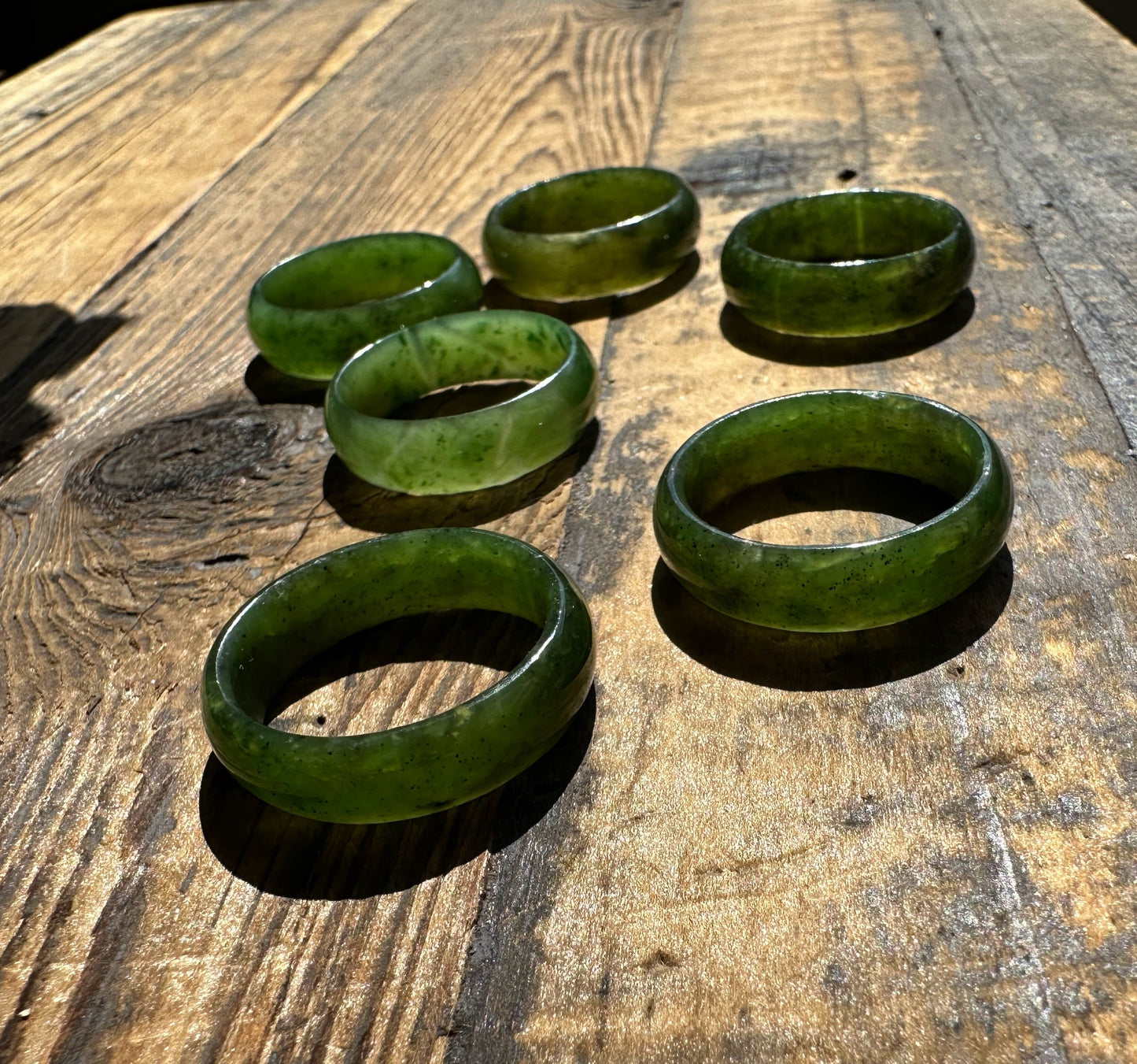 Green Nephrite Jade Band Ring – 6.5mm Hand Carved Unisex Jewelry