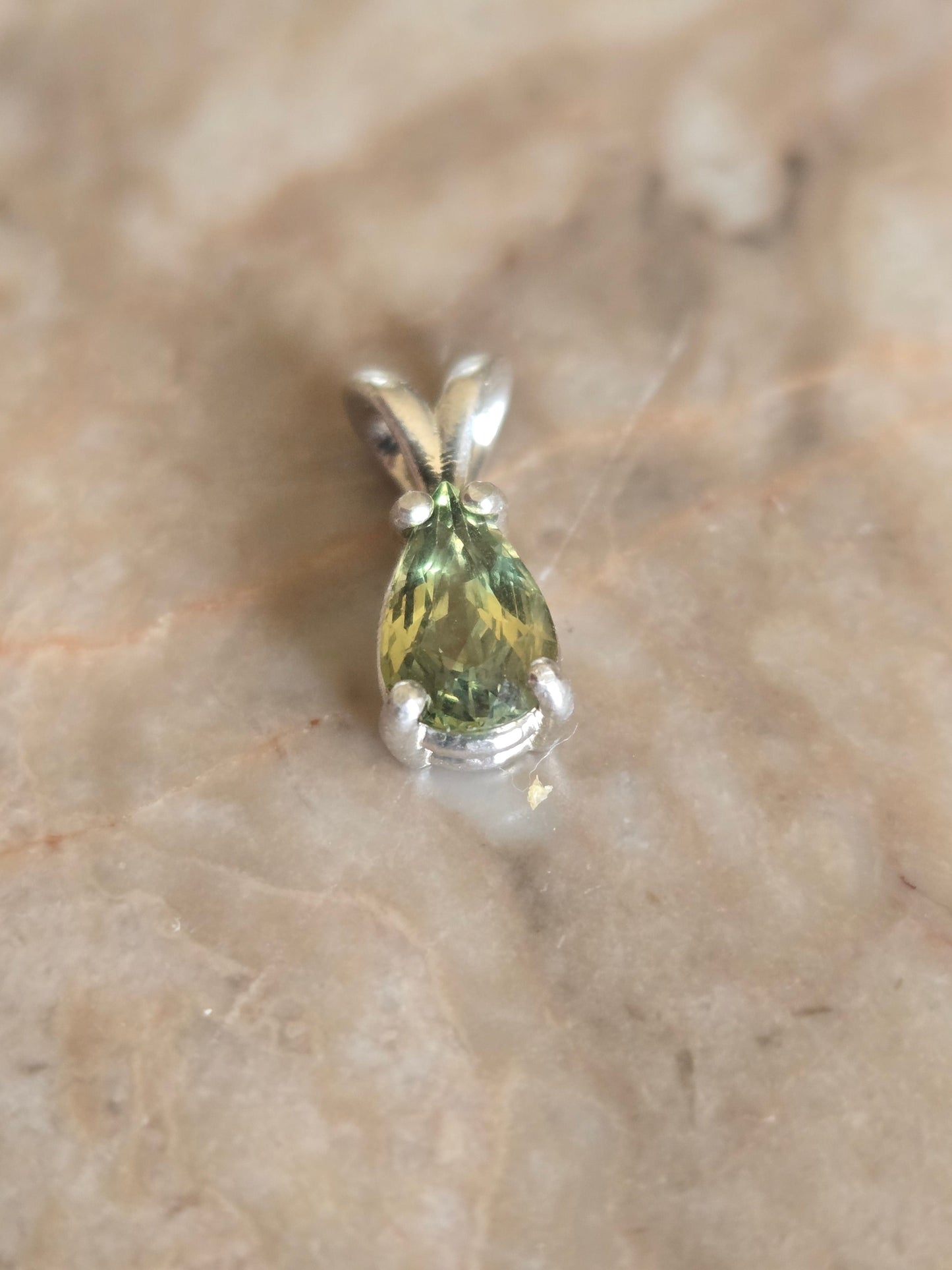 Australian Yellow Green Sapphire Pendant