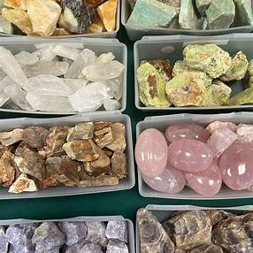 Crystals & Stones