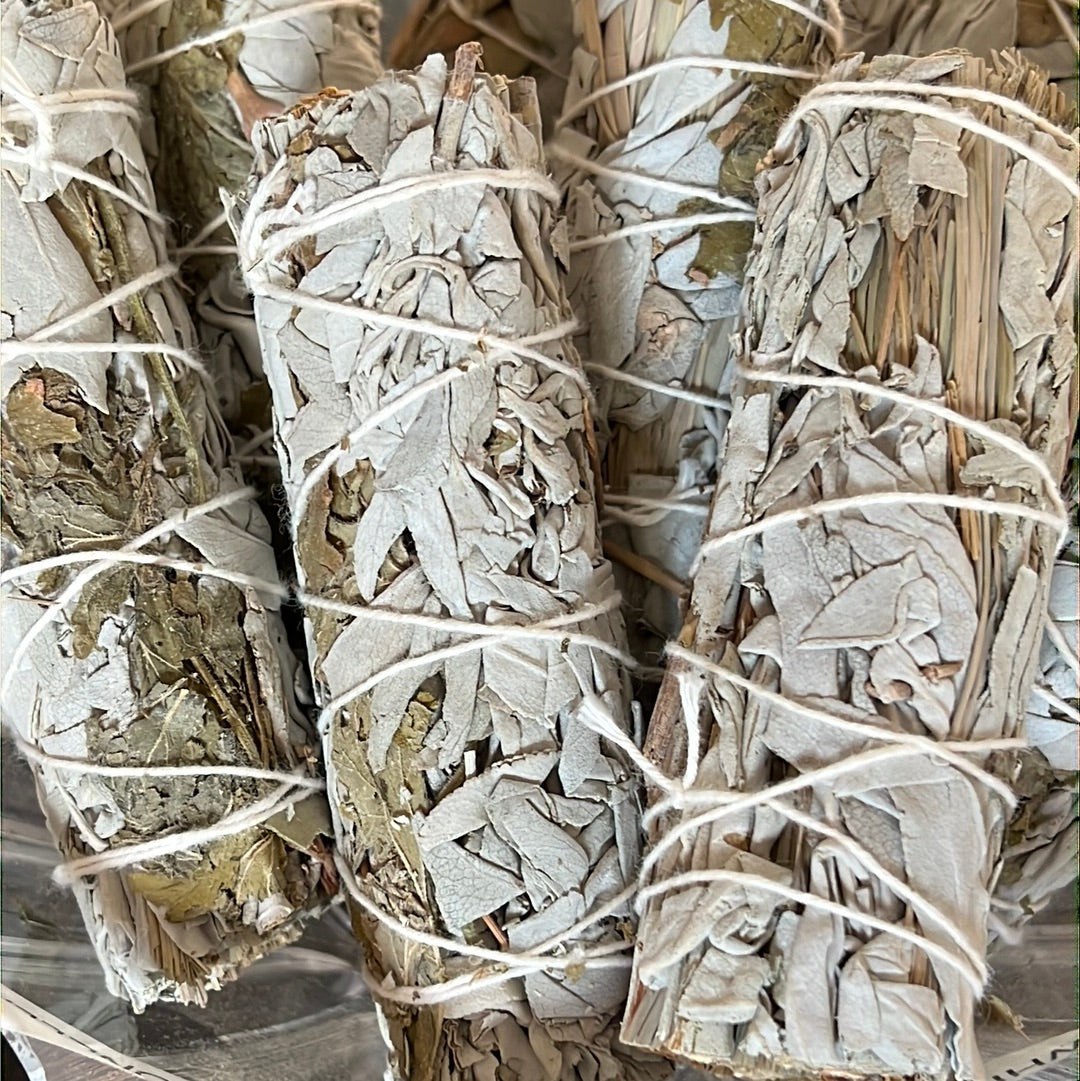 White Sage, Lemongrass & Citronella Smudging Bundles - 4" Sustainably Harvested