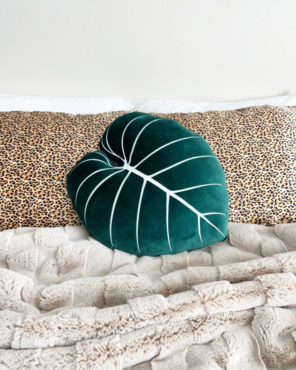 Philodendron Gloriosum Pillow - Forest Green