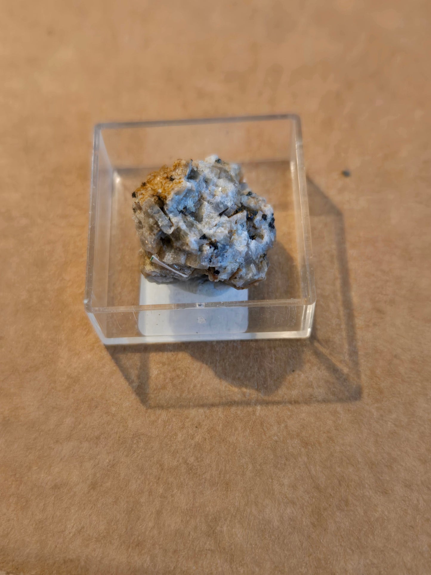 Stillwellite Ce