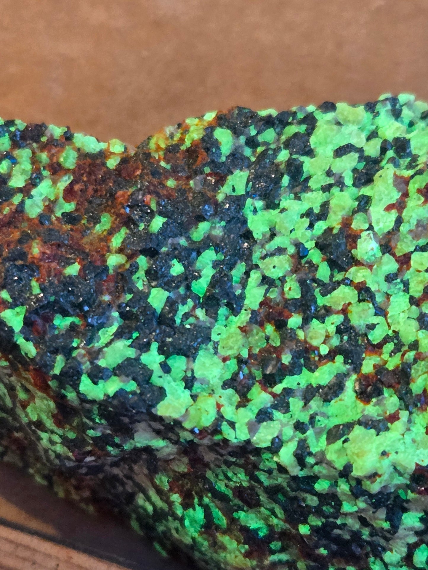 Zincite franklinite calcite