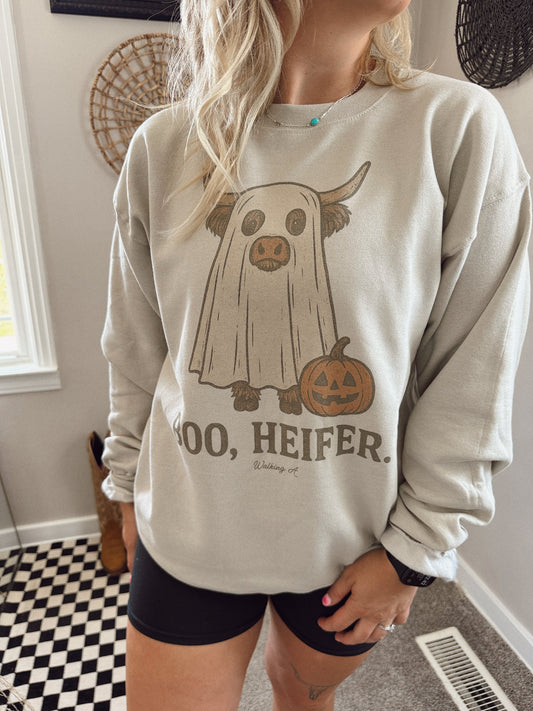 BOO HEIFER Sweatshirt – Funny Halloween Cow Graphic Unisex Top