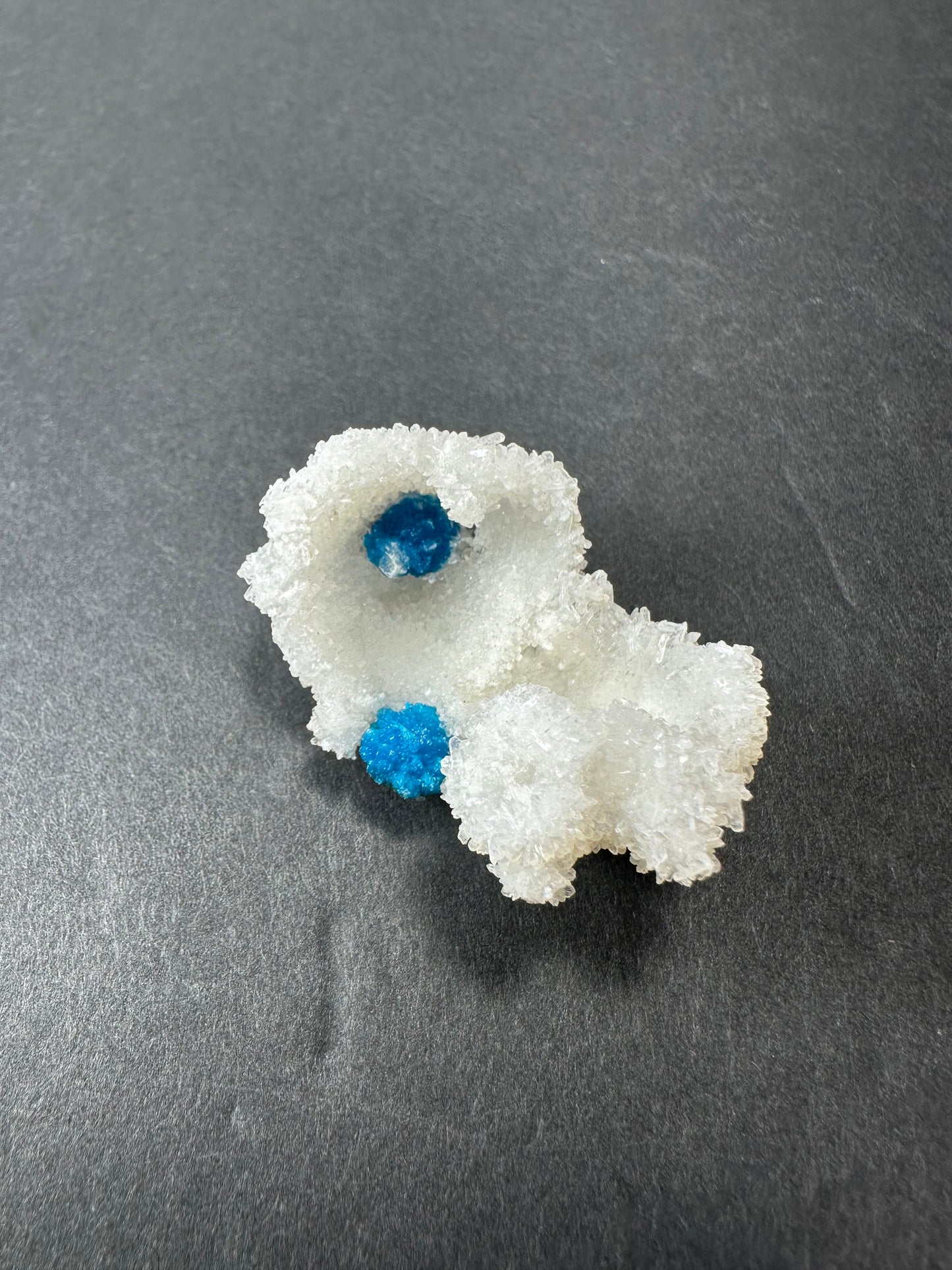 Cavansite Ball 'Floaters' on Stilbite MD