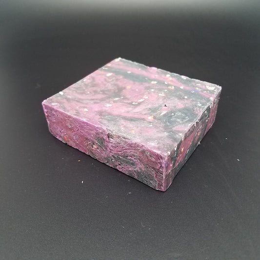 "Queen of the Night" (floral, amber, musk) - Handmade Soap