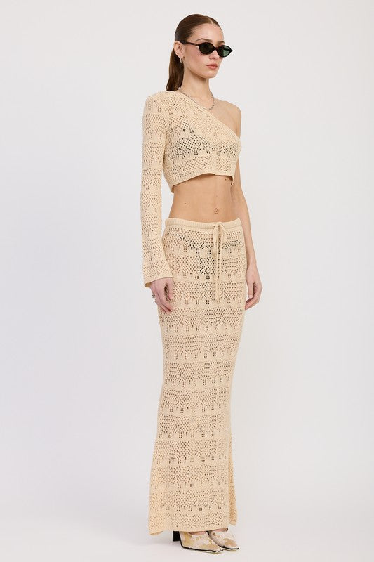 ONE SHOULDER CROCHET CROP TOP