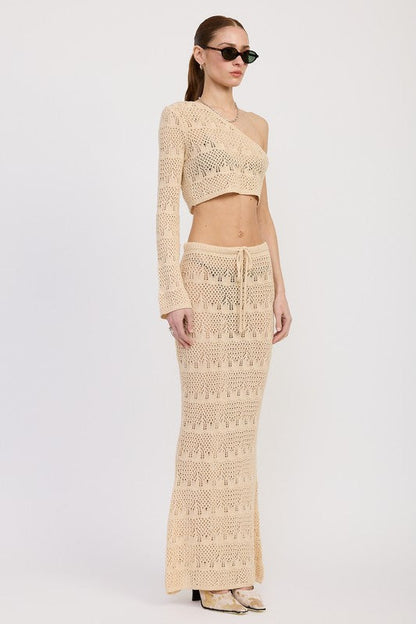 ONE SHOULDER CROCHET CROP TOP