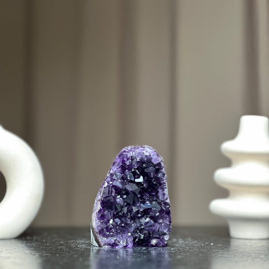 Amethyst crystal stones and geodes for sale