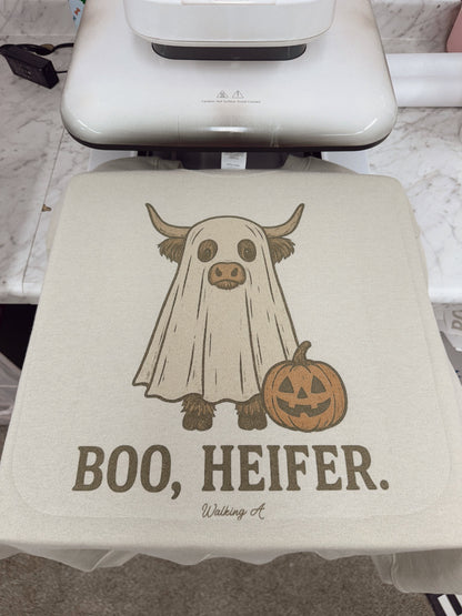 BOO HEIFER Sweatshirt – Funny Halloween Cow Graphic Unisex Top