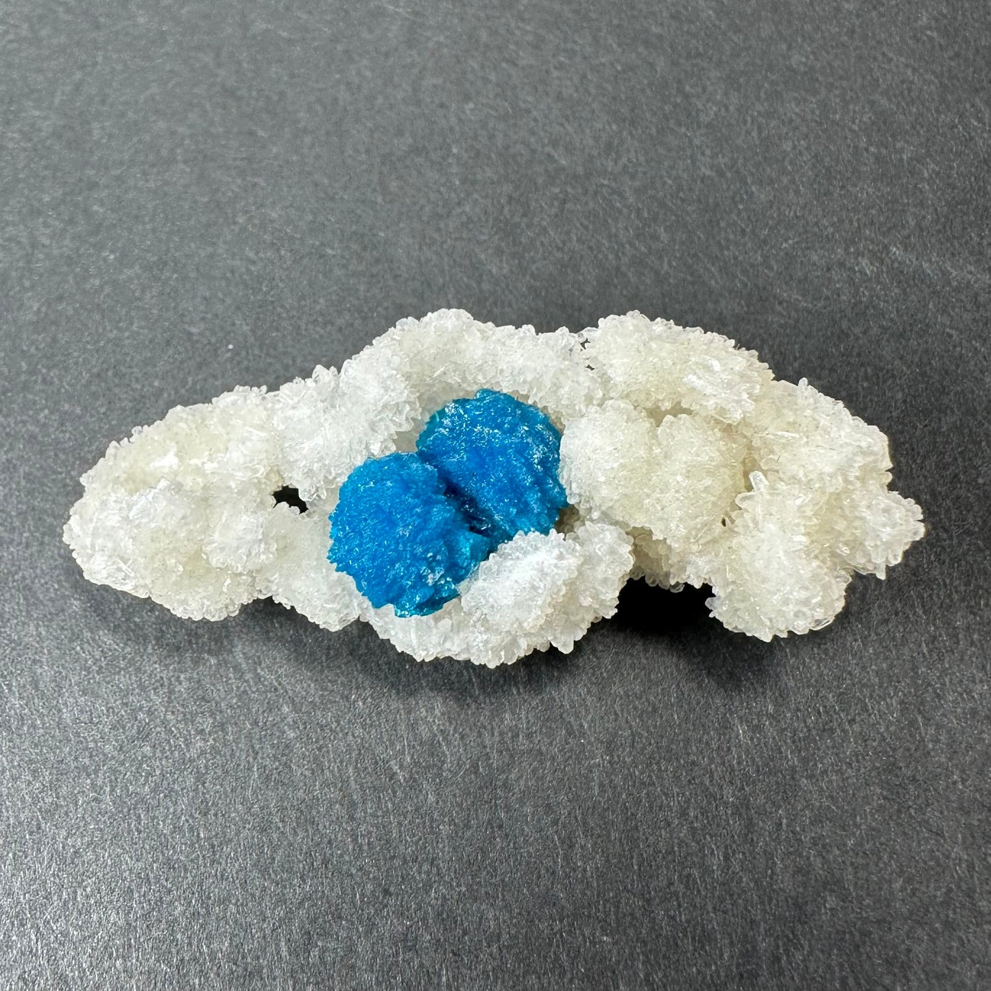 Cavansite Ball 'Floaters' on Stilbite MD