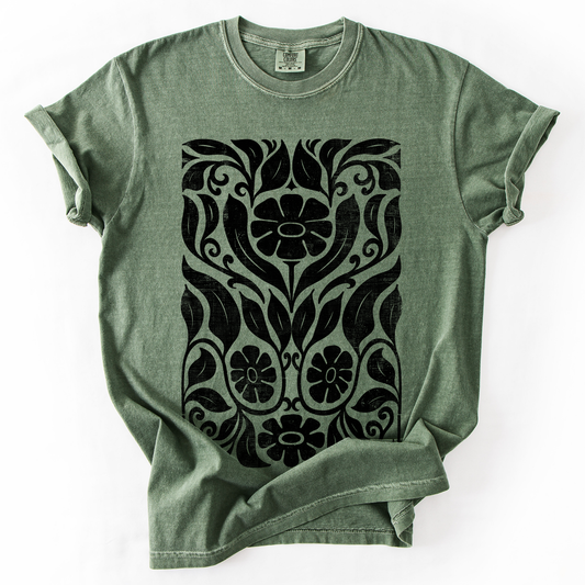 Big Bloom Daisy - Comfort Colors T-Shirt