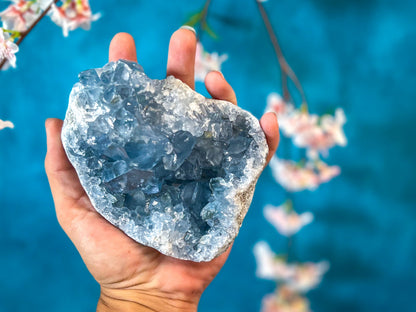 CELESTITE Clusters 450-800 Grams