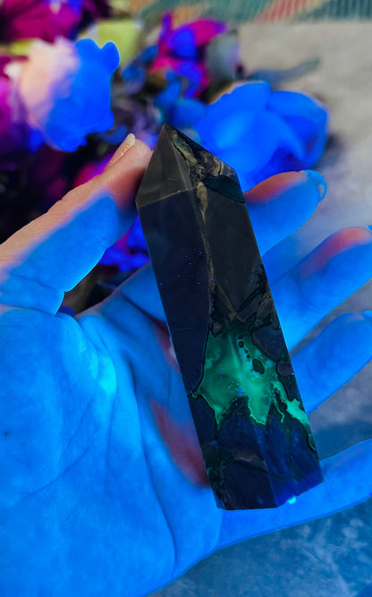 Volcano Agate Towers, UV Fluorescent Crystals
