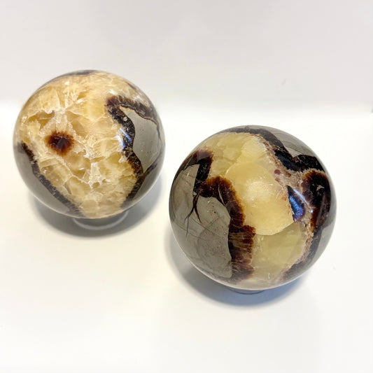 Septarian shpere