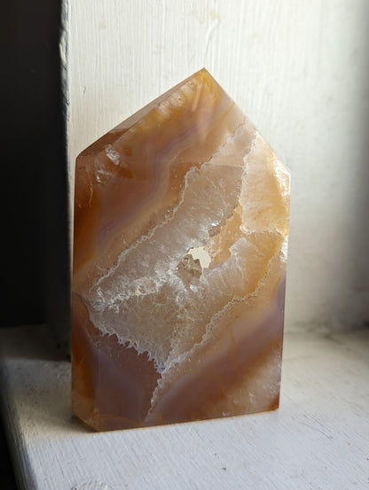 Geode Tower with Druzy Pocket Polished - Caramel Color