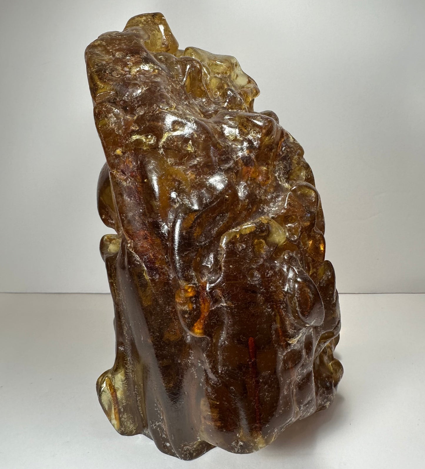 Colombian Amber Termite Hill – Rare 2.5kg Natural Sculpture with Fossil Inclusions