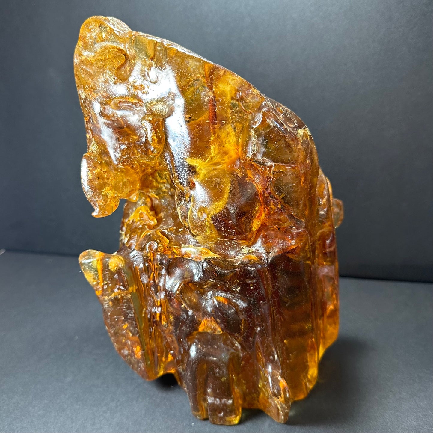 Colombian Amber Termite Hill – Rare 2.5kg Natural Sculpture with Fossil Inclusions