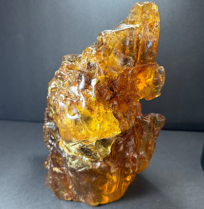 Colombian Amber Termite Hill – Rare 2.5kg Natural Sculpture with Fossil Inclusions