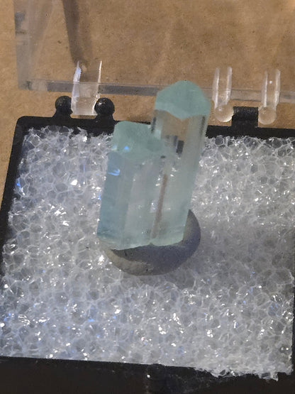 Aquamarine Twins – Natural Crystal Specimen from Pakistan