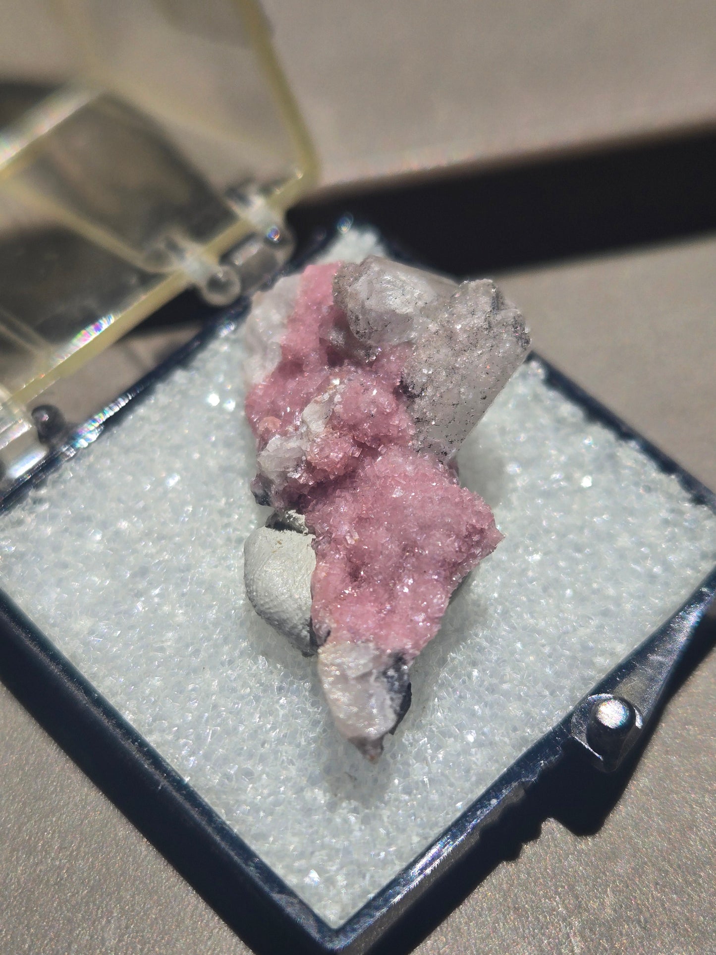 Barite on Rhodochrosite – 2 cm Specimen from N'Chwaning II Mine, South Africa