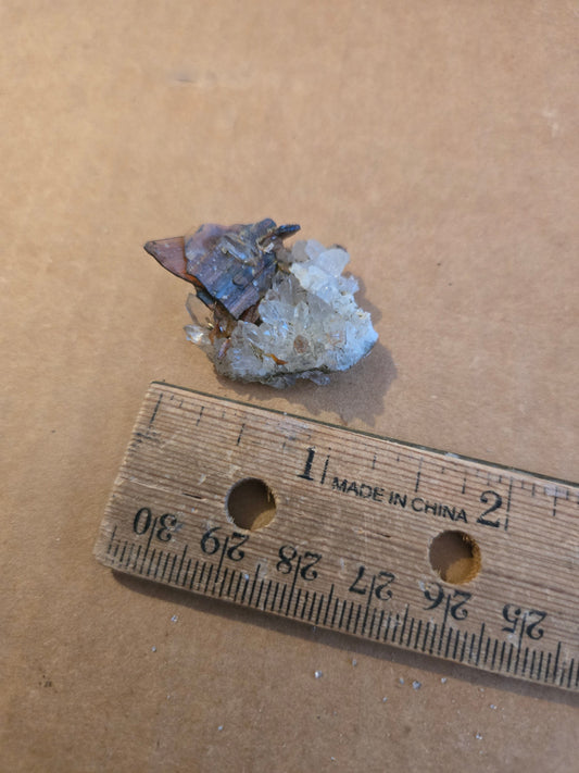 Brookite on quartz