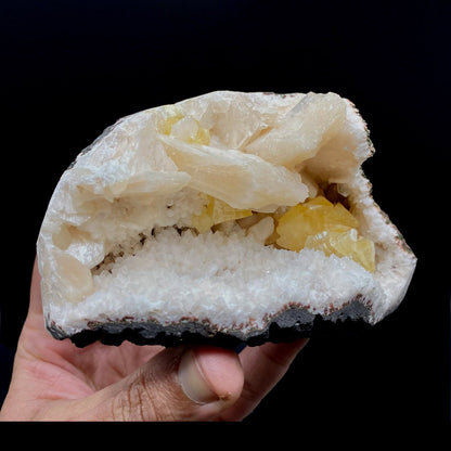 Fluorescent Powellite with Stilbite Inside Heuladnite Geode # Q8