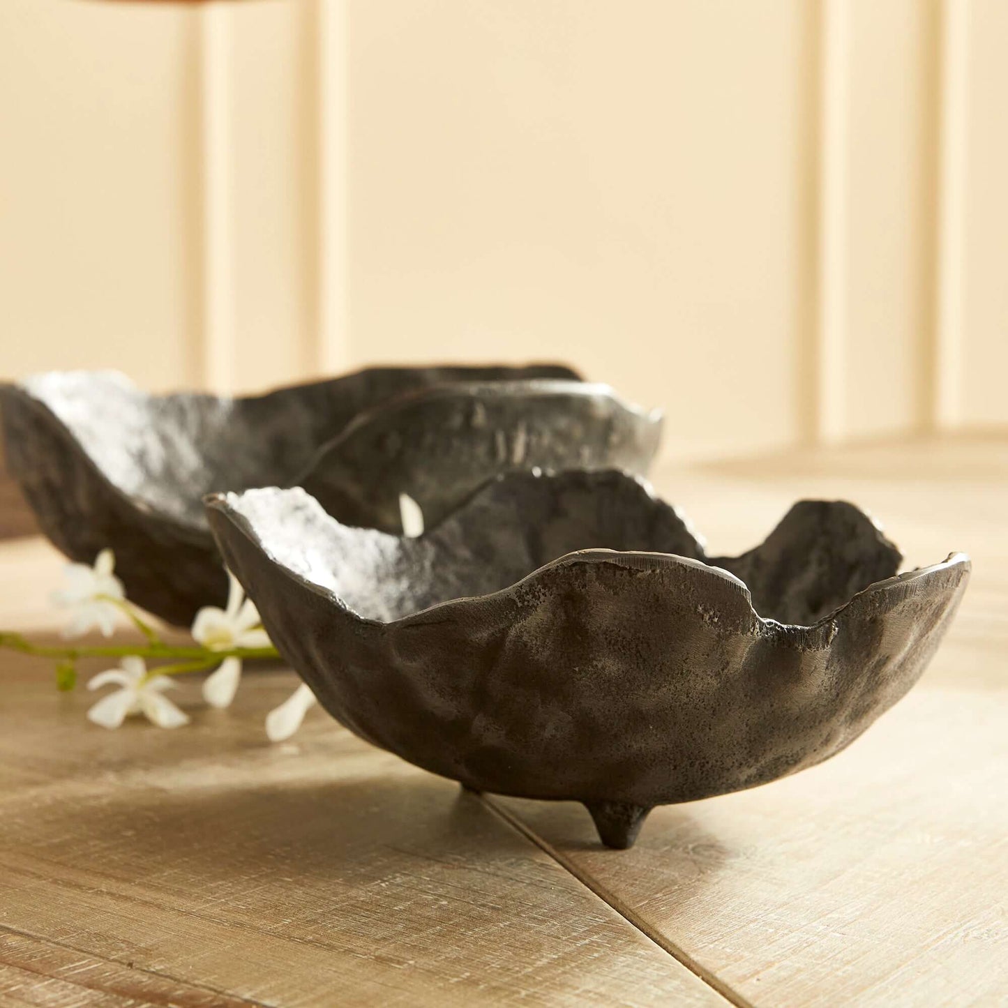 Hand-Sculpted Bronze Decorative Bowls (Set of 2)