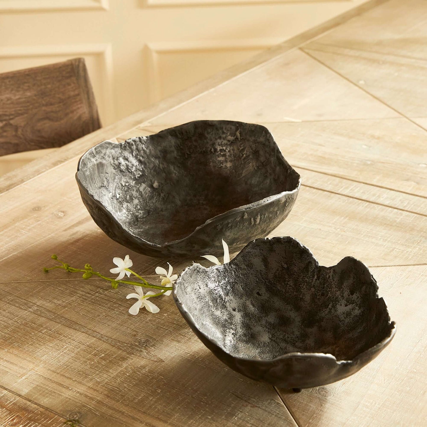 Hand-Sculpted Bronze Decorative Bowls (Set of 2)