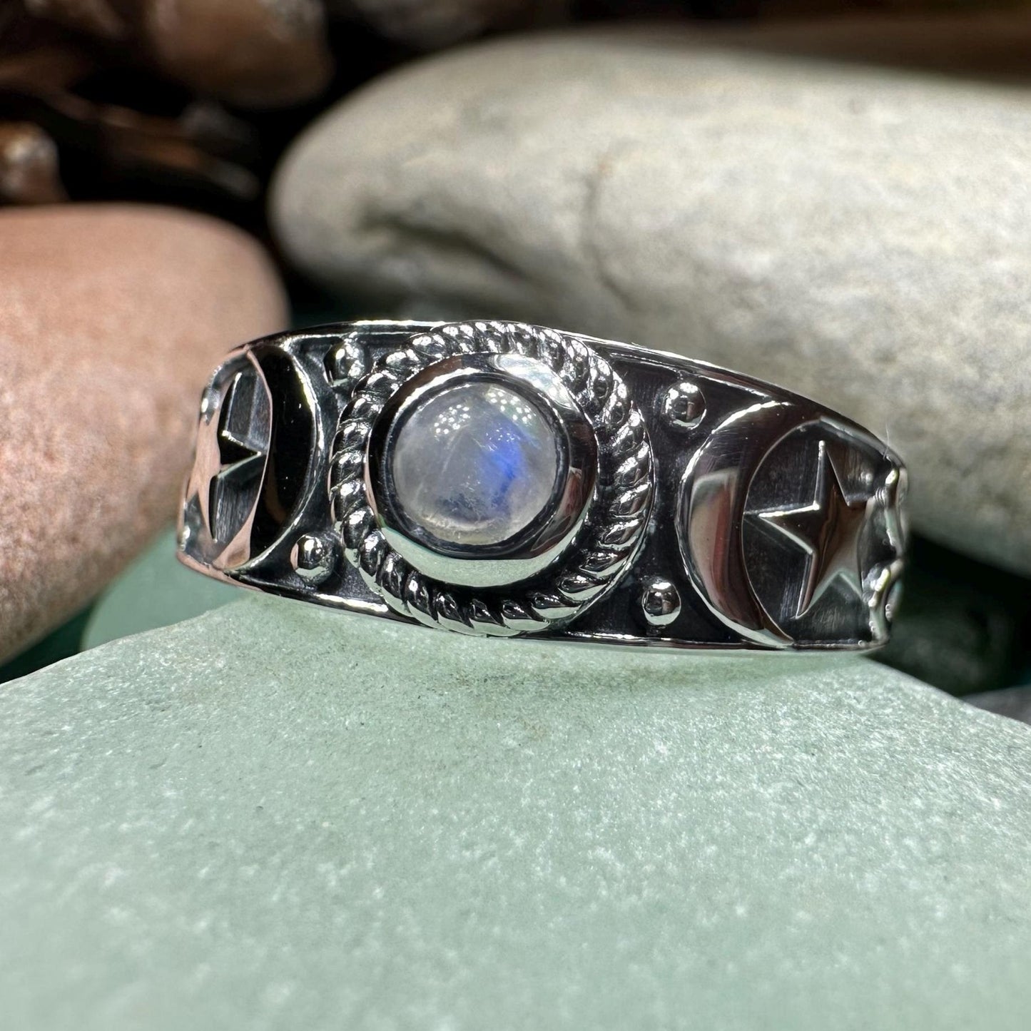Locasta Crescent Moon Ring