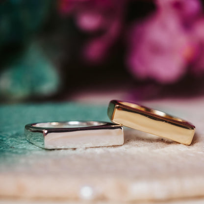 QUEEN Gold or Silver Flat Top Ring