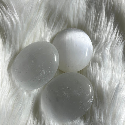Jumbo Satin Spar Palm stone