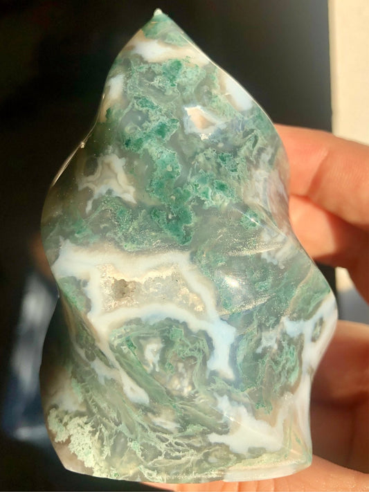 Moss Agate Flame – 3.5” to 4” with Druzy Pockets