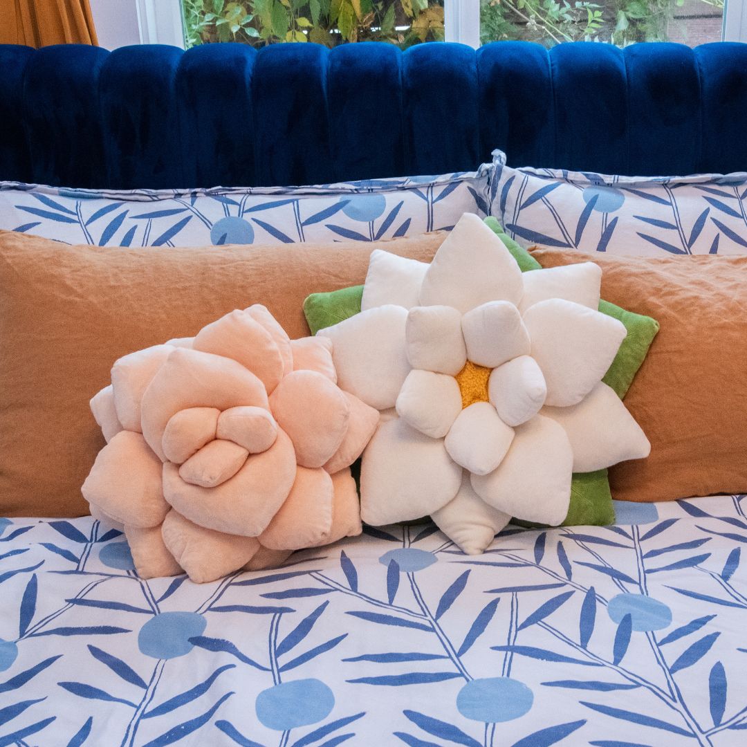 Poinsettia Pillow - Marshmallow White