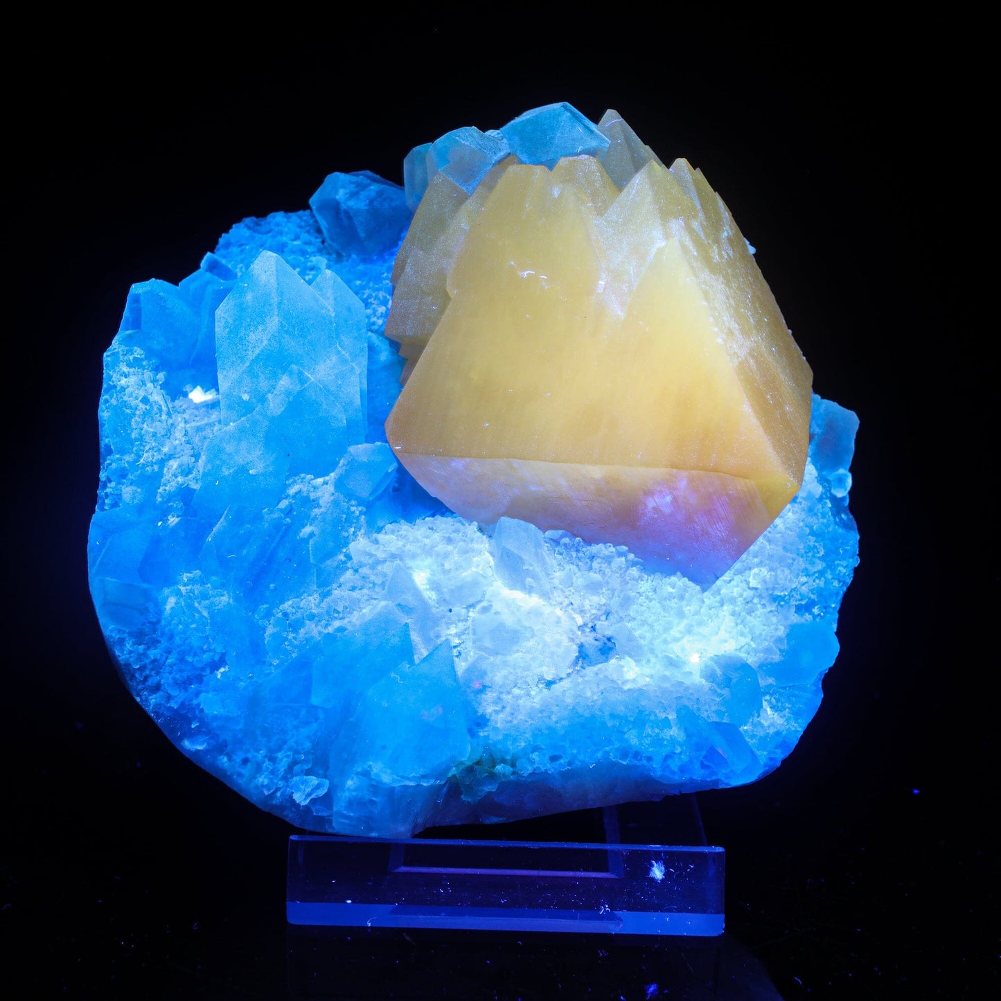 Powellite with Stilbite Rare Find Natural Mineral Specimen # B 7033