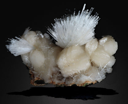 Scolecite Glassy Spray Formation on Stilbite #W04