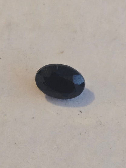 Serendibite facet