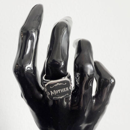 Victoriana Mother Ring (Adults)